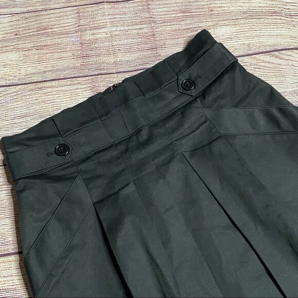 BCBGMaxAzria Black Skirt SIZE 2  Paperbag Waist Mini Length Pencil Skirt - Picture 2 of 6